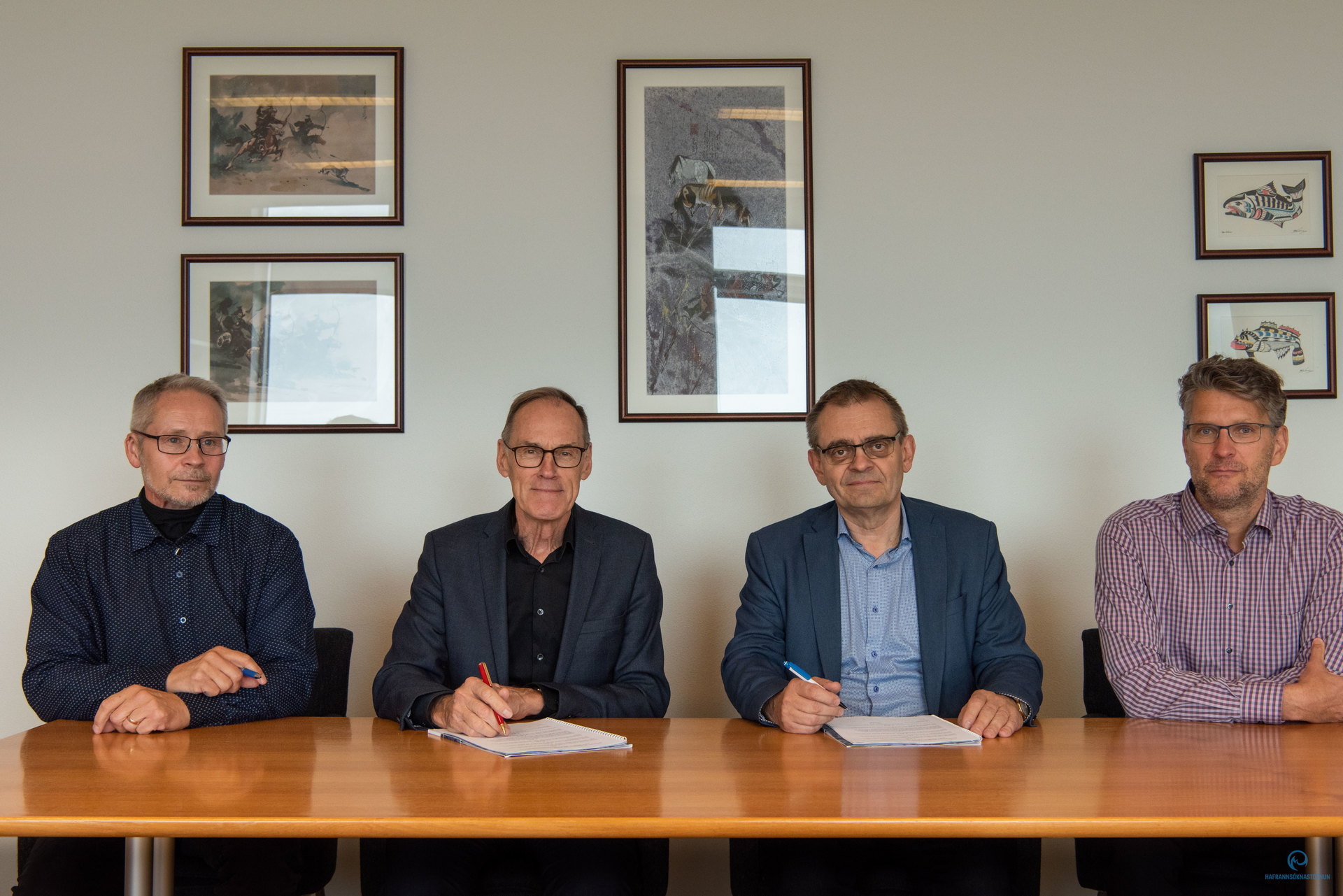 mynd frá undirskrift