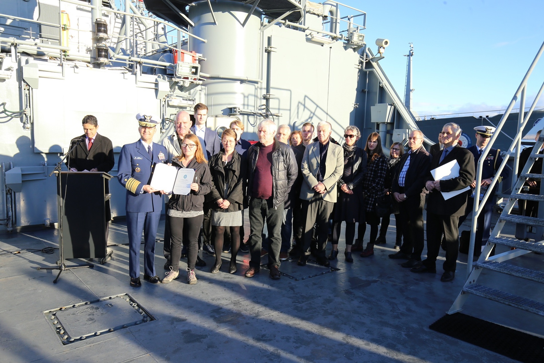 USCG honours crew USCG honours crew