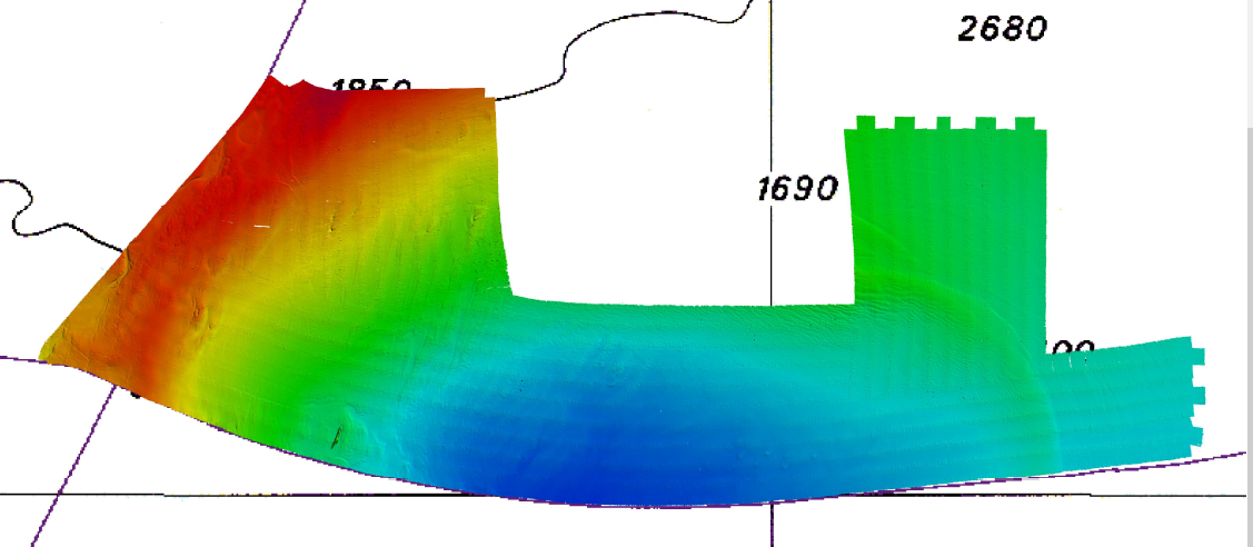 Mynd 2. Þekja fjölgeislamælinga í leiðangri A8-2018 í Íslandsdjúpi, 28.242 km2. Dýptarbil er frá 1.850 m (rautt) niður á um 2.800 m (blátt) Mynd 2. Þekja fjölgeislamælinga í leiðangri A8-2018 í Íslandsdjúpi, 28.242 km2. Dýptarbil er frá 1.850 m (rautt) niður á um 2.800 m (blátt)