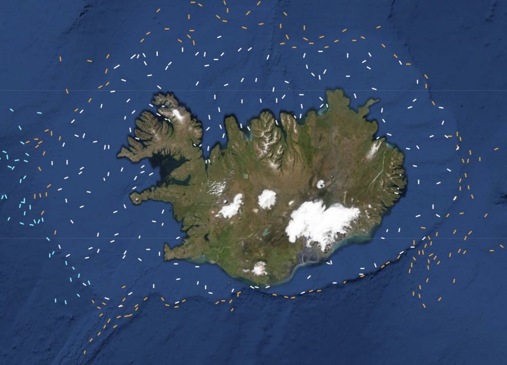 Fylgjast má með ferðum skipanna á https://skip.hafro.is/