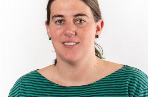 M. Dolores Pérez-Hernández delivers a lecture at MFRI