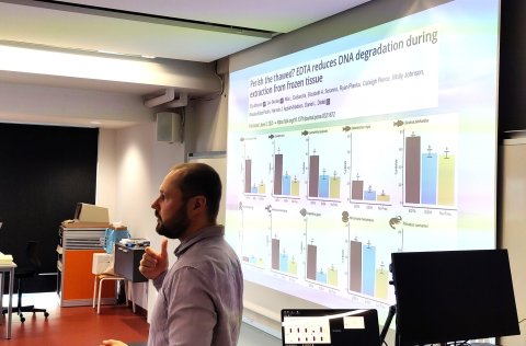 Okkar maður, Áki Jarl Láruson stofnerfðafræðingur, tók þátt í vinnufundi erfðafræðinga og fiskifræði&hellip;