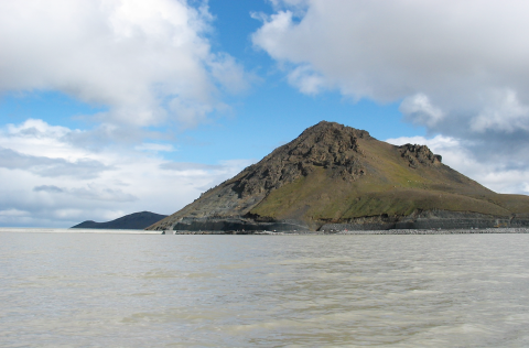 Hálslón og Kárahnjúkur, en lónið er dæmi um mikið breytt vatnshlot.