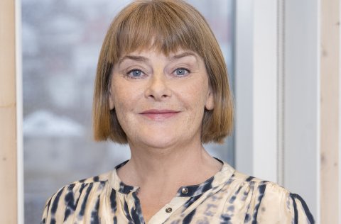 Sigurlína Gunnarsdóttir rannsóknamaður á Botnsjávarsviði Hafrannsóknastofnunar. Á neðri myndinni má …