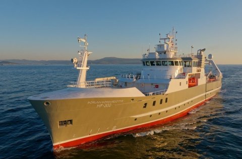 Nýtt rannsóknaskip Hafrannsóknastofnunar Þórunn Þórðardóttir HF 300 sem loks er á leið til landsins …