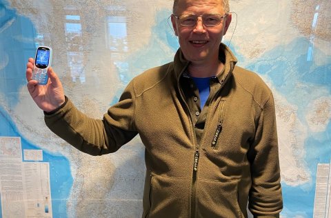 Ásgeir Gunnarsson fiskifræðingur, síðasti veiðieftirlitsstjóri Hafrannsóknastofnunar, með eftirlitss…